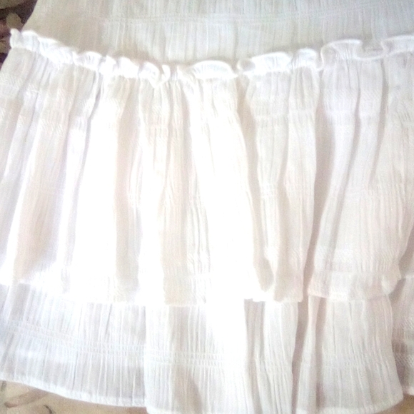 WHITE DRESS - Picture 3 of 4